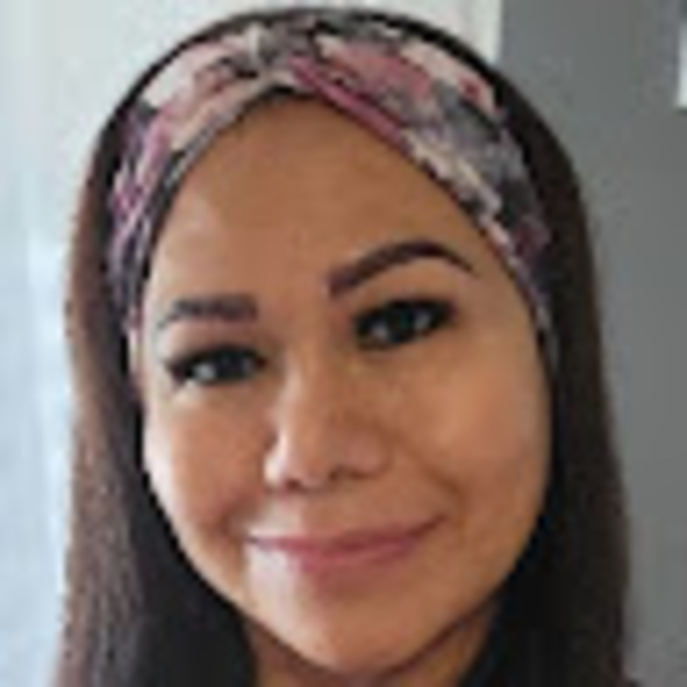 Meet your Posher, Yolanda